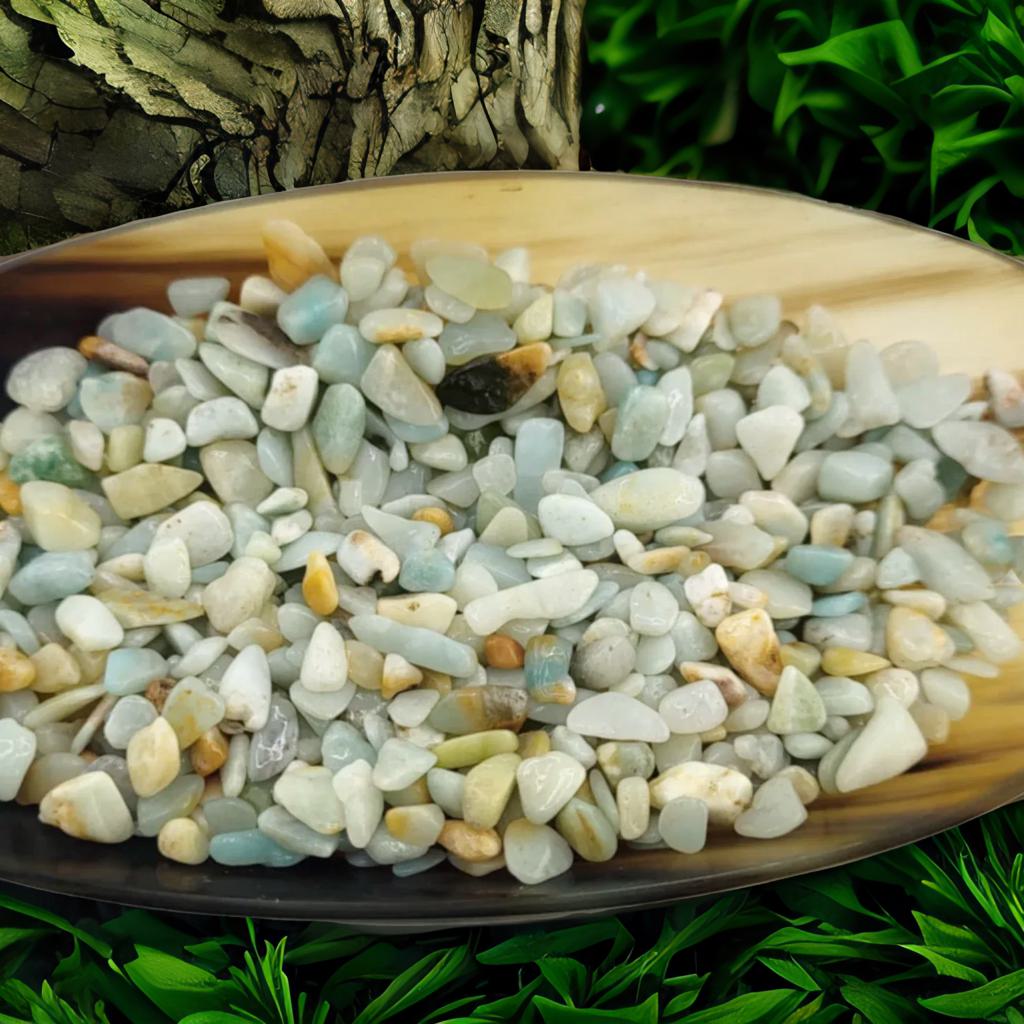 High-quality Amazonite chips (25–30g) in a resealable pouch. Supports communication, emotional healing & chakra balance. Ideal for spell jars, baths & meditation.