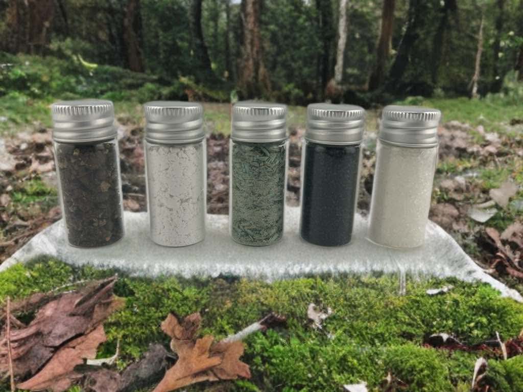 Sacred Witchcraft Spell Supplies Mini Glass Jars, High John the Conqueror, Graveyard Dirt, Black Salt, Cascarilla, Dead Sea Salt