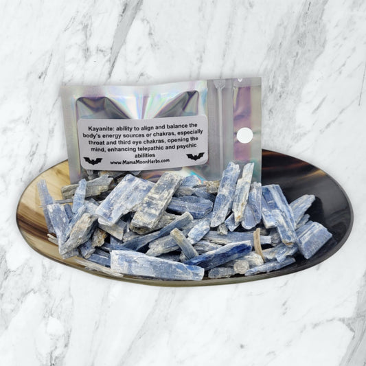 Raw Kyanite Crystals (3–4 Stones) for Cord Cutting, Chakra Alignment & Witchcraft Ritual Use